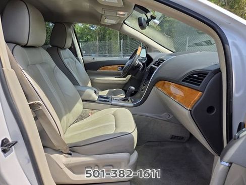 Used 2014 Lincoln MKX FWD w/ Equipment Group 101A image 22