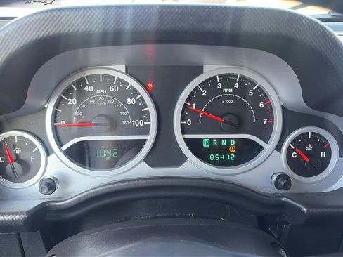 Used 2010 Jeep Wrangler Sport image 31