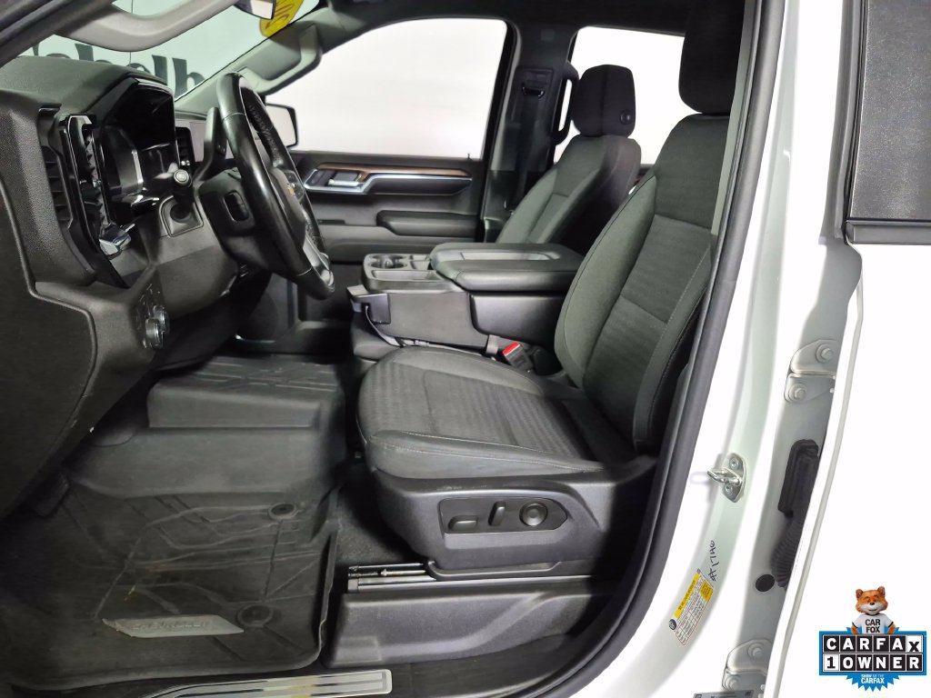 Used 2023 Chevrolet Silverado 1500 LT AWD/4WD image 9