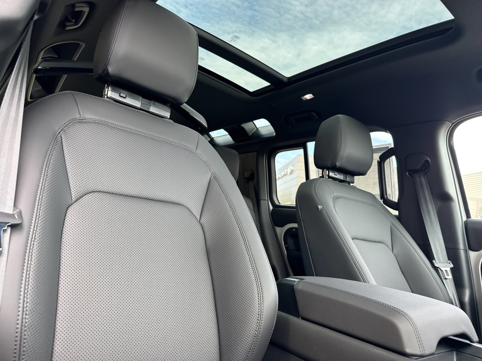 New 2026 Land Rover Defender 110 S AWD/4WD image 17