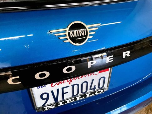 Certified 2025 MINI Cooper 2-Door Hardtop image 11