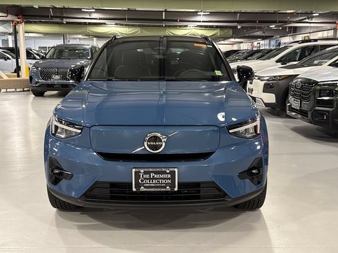 Used 2023 Volvo XC40 Recharge Plus w/ Protection Package Premier AWD/4WD image 6
