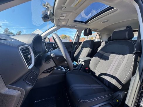 New 2026 Hyundai Venue SEL image 18