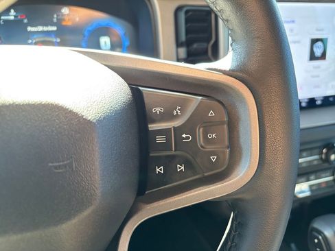 Used 2025 Ford Bronco Outer Banks AWD/4WD image 18