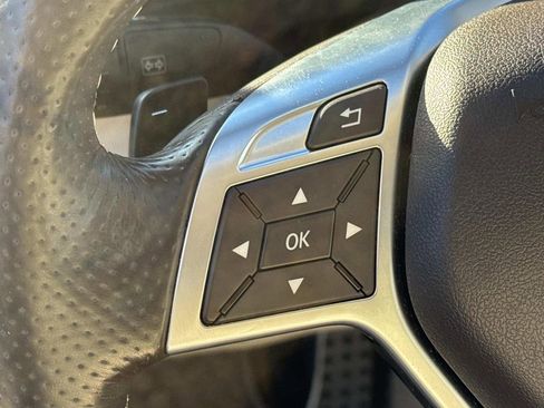 Used 2016 Mercedes-Benz E 350 Sedan image 23