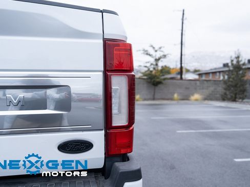 Used 2021 Ford F350 Platinum w/ Tremor Off-Road Package image 60