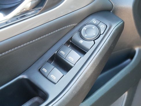 Used 2023 Chevrolet Traverse LT w/ Midnight/Sport Edition AWD/4WD image 19