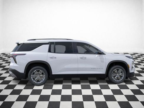 New 2026 Chevrolet Traverse LT w/ Driver Confidence Package image 34