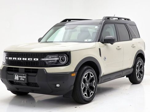 Used 2025 Ford Bronco Sport Outer Banks w/ Outer Banks Tech Package+ image 5