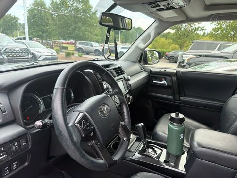Used 2019 Toyota 4Runner Limited AWD/4WD image 6