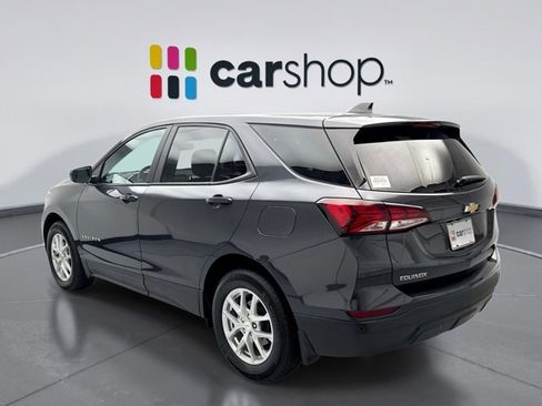 Used 2022 Chevrolet Equinox LS w/ LS Convenience Package image 3