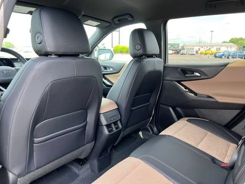 New 2026 Chevrolet Equinox ACTIV w/ Convenience Package III AWD/4WD image 31