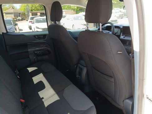 Used 2022 Ford Maverick XL image 15