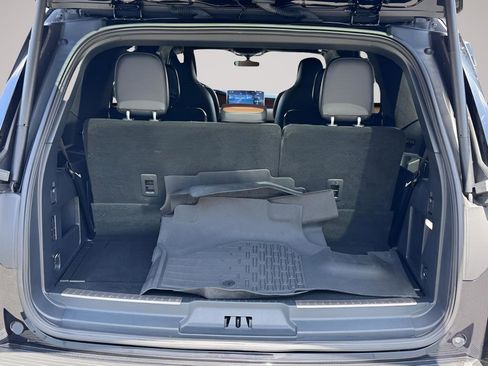 Used 2024 Lincoln Navigator Reserve image 46