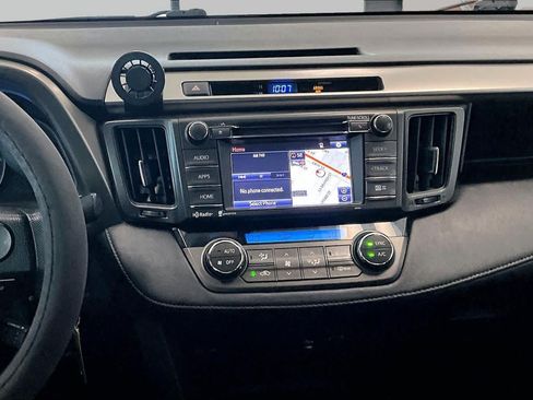 Used 2015 Toyota RAV4 XLE FWD image 6