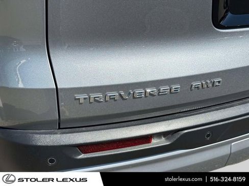 Used 2024 Chevrolet Traverse LT AWD/4WD image 12
