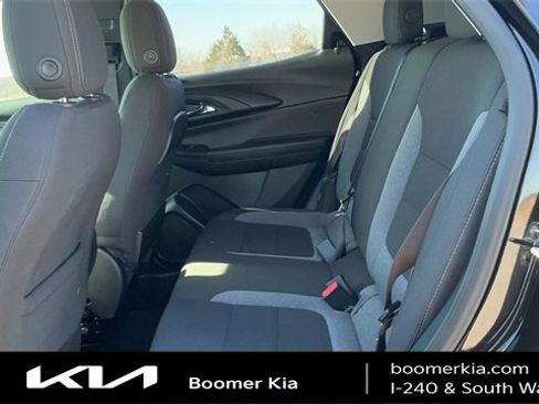 Used 2025 Chevrolet TrailBlazer LT image 13
