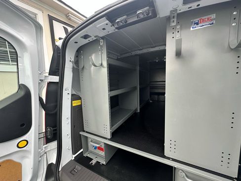 Used 2019 Ford Transit Connect XLT FWD image 23
