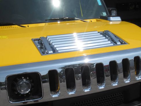 Used 2003 HUMMER H2 w/ Preferred Equipment Group AWD/4WD image 4