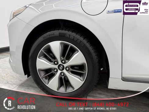 Used 2019 Hyundai Ioniq Plug-In Hybrid image 13