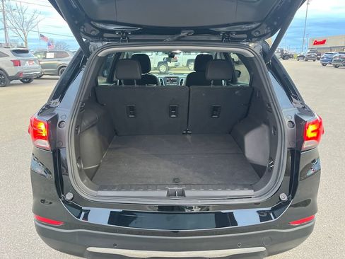 Used 2024 Chevrolet Equinox LT image 32