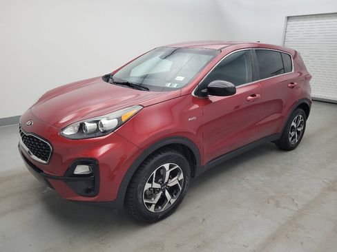 Used 2020 Kia Sportage LX AWD/4WD image 2