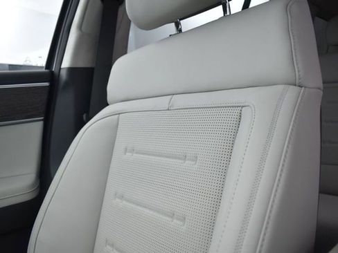 Used 2025 Hyundai Santa Fe Calligraphy w/ Tow & Go Package image 10