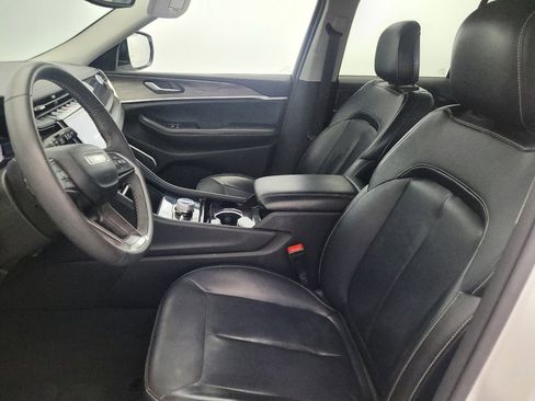 Used 2022 Jeep Grand Cherokee Limited 4xe image 17