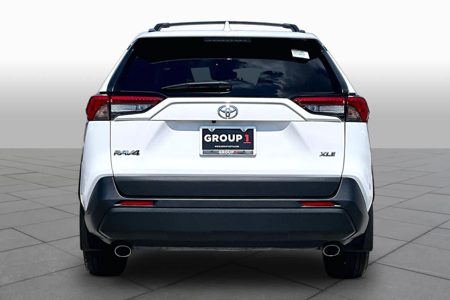Used 2023 Toyota RAV4 XLE FWD image 5