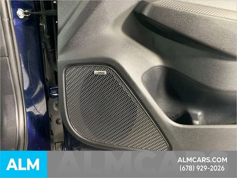 Used 2025 Mitsubishi Outlander SE image 40