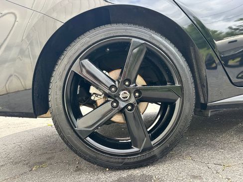Used 2022 Nissan Sentra SR w/ Midnight Edition FWD image 18