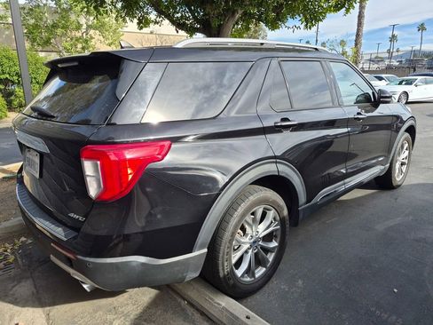 Used 2022 Ford Explorer Limited w/ Equipment Group 301A image 6