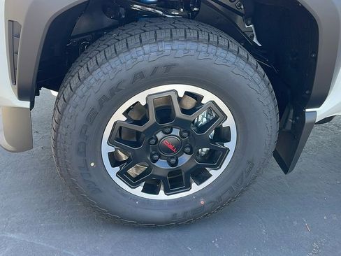 New 2026 Toyota Tacoma TRD Off-Road AWD/4WD image 10