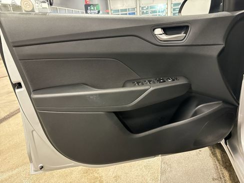 Used 2018 Hyundai Accent SE image 19