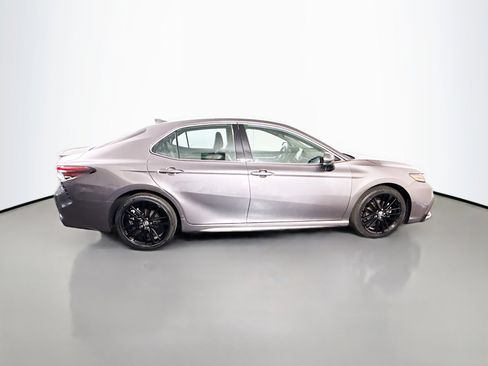 Used 2024 Toyota Camry XSE FWD image 11