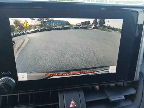 Used 2023 Toyota RAV4 XLE AWD/4WD image 17