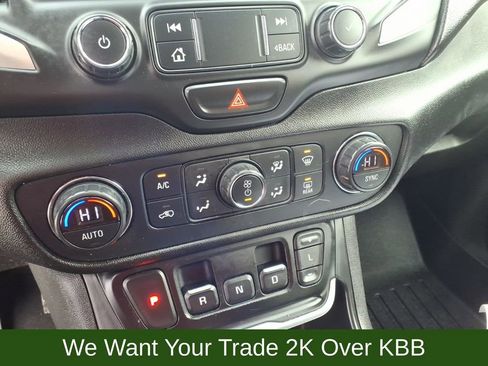 Used 2019 GMC Terrain SLT image 27