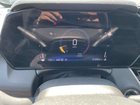 Used 2025 Chevrolet TrailBlazer LT AWD/4WD image 17