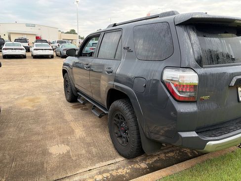 Used 2024 Toyota 4Runner TRD Off-Road Premium w/ Moonroof Package AWD/4WD image 2