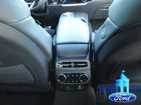 Used 2022 Genesis GV70 3.5T Sport w/ Sport Prestige Package AWD/4WD image 21