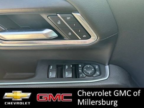 Used 2024 GMC Sierra 3500 Denali AWD/4WD image 15