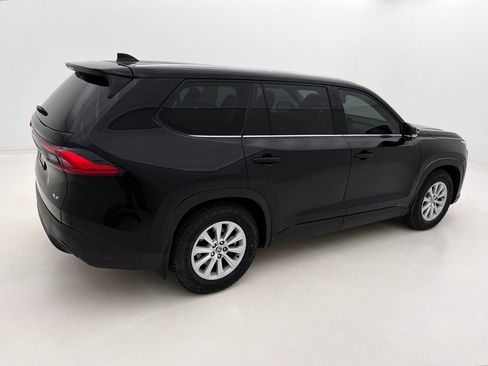 Used 2024 Toyota Grand Highlander AWD image 9