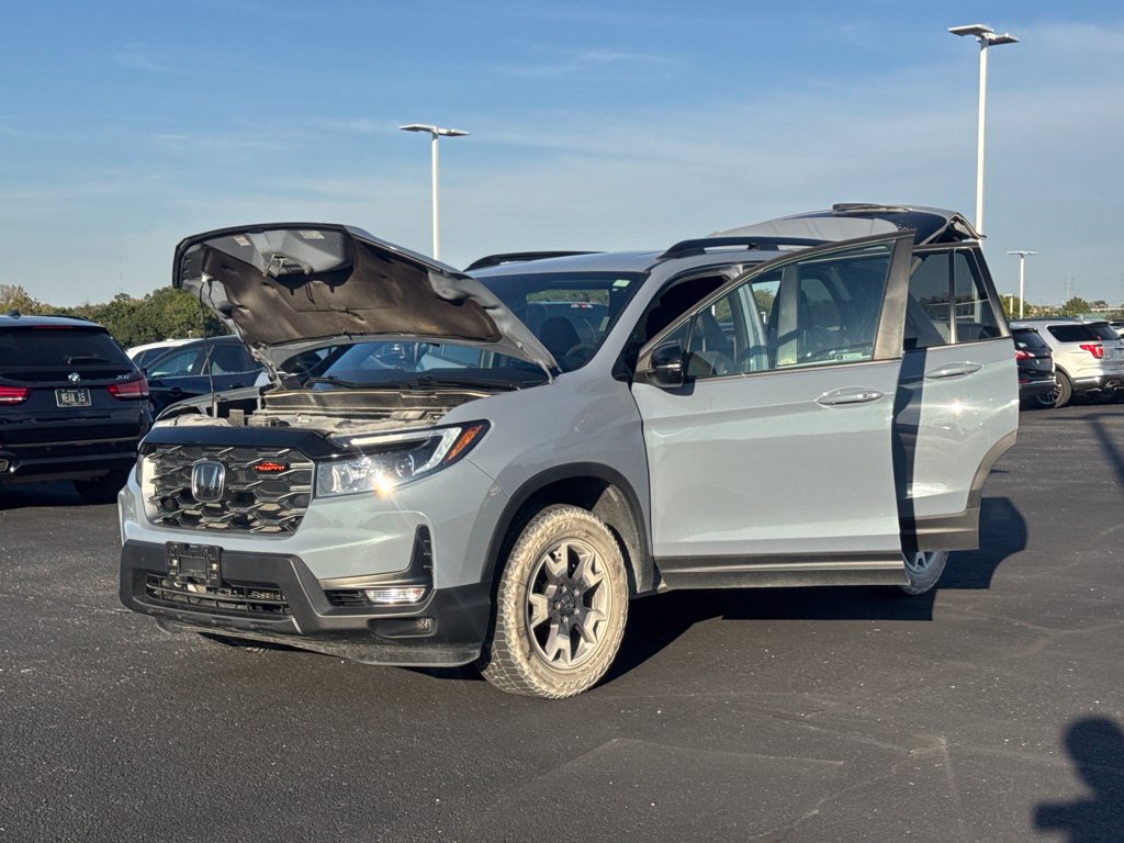 Used 2023 Honda Passport TrailSport image 15