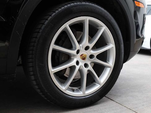 Used 2019 Porsche Cayenne AWD/4WD image 66