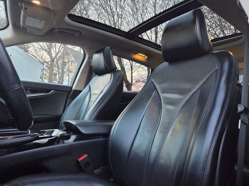 Used 2023 Lincoln Nautilus Reserve w/ Equipment Group 201A image 19