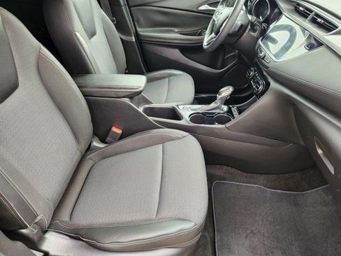Used 2022 Buick Encore GX Select w/ Sport Touring Package image 19