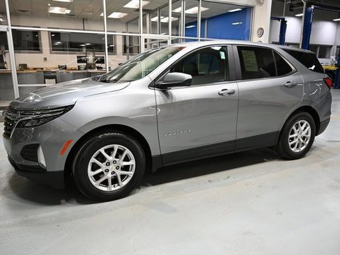 Used 2023 Chevrolet Equinox LT image 5