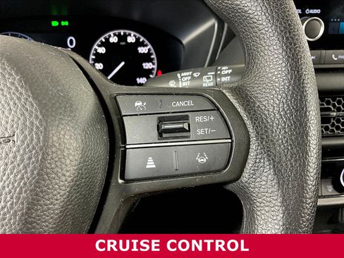 Used 2025 Honda HR-V LX image 11