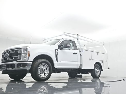 New 2025 Ford F350 XL w/ XL Chrome Package RWD image 46