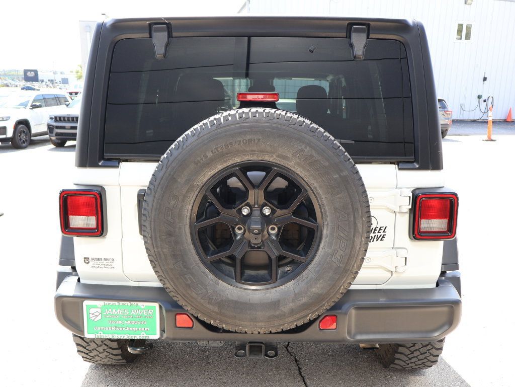 Used 2024 Jeep Wrangler Unlimited Sport AWD/4WD image 4
